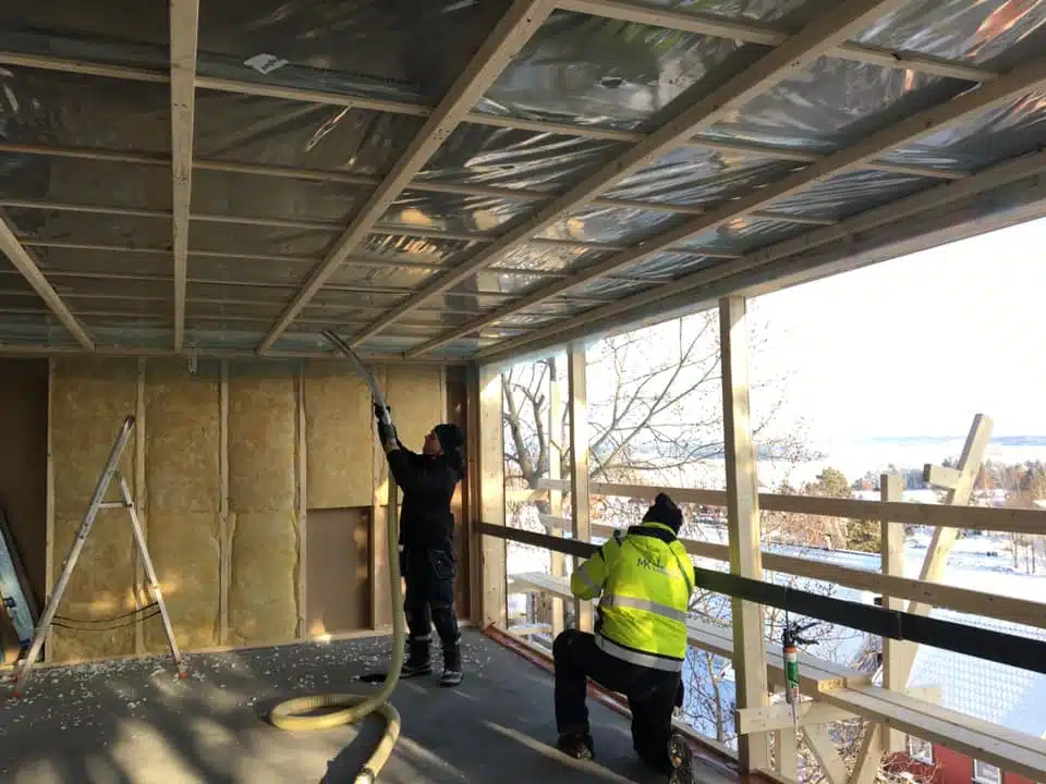 MK Blåseisolering AS - profesjonell blåseisolering